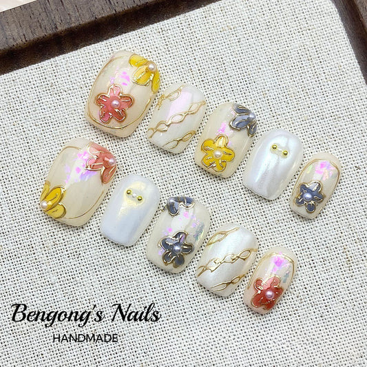 Spring Wild Sketch – Artisan Floral Nails | Short Square |  Handmade Press-On Nails |Removable and Reusable | Free Tool Kit Included