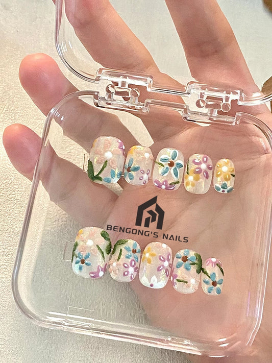 Painted Posies | Ultra-Short Round | Removable and Reusable | Free Tool Kit Included