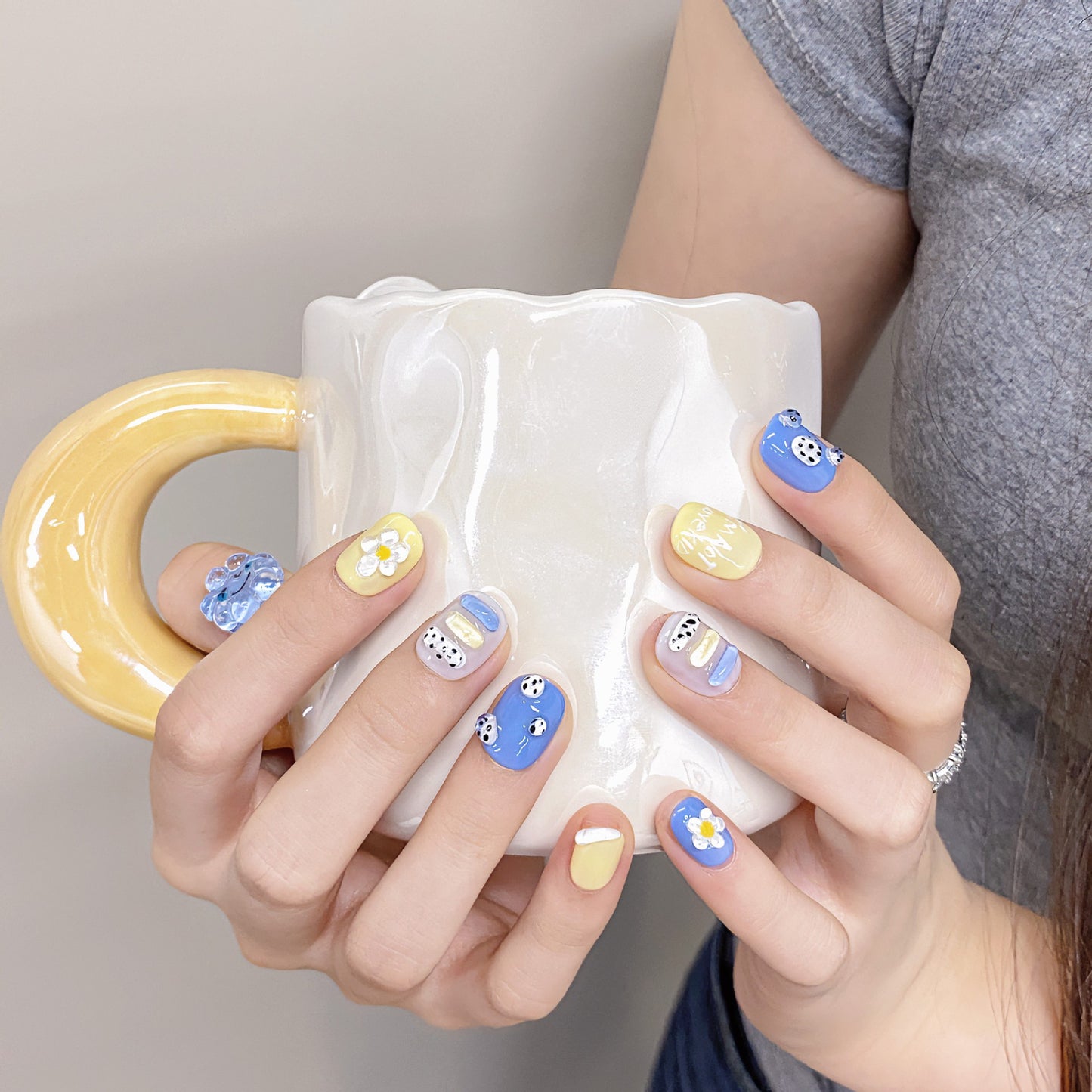 Cute Sunflower Short Press On NAILS | Summer Colors Detachable and Reusable Handmade Nails|Free Tool Kit Set Included