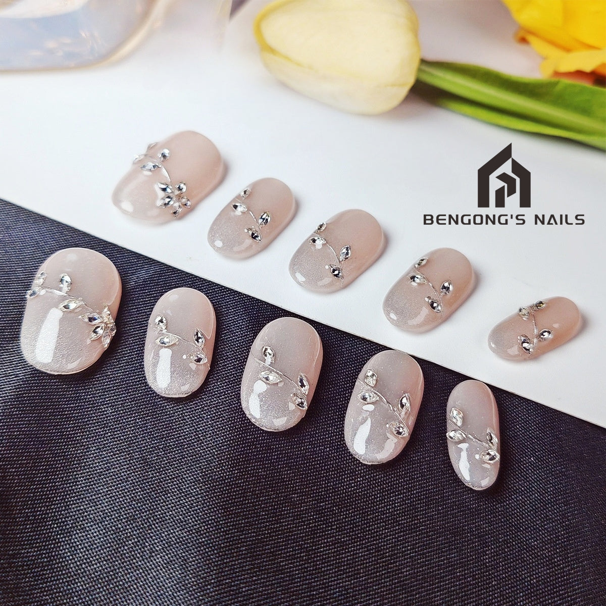 Short Oval White Cat Eye Gradient Handmade Press-On Nails – Handcrafted with Silver Branch Accents | Removable and Reusable | Free Tool Kit Included