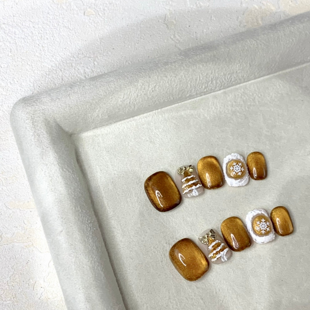 Ultra-Short Round Gold Cat Eye & White Hand-Painted Christmas Tree and Snowflakes | Handmade Press-On Nails |Removable & Reusable with Free Tool Kit