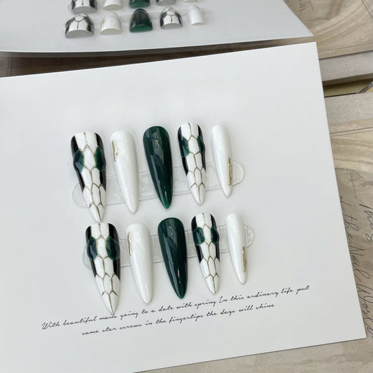 Dark Green Snake Head Press On Nails|Resuable Premium Handmade Nails|Free Tool Kit Set Included